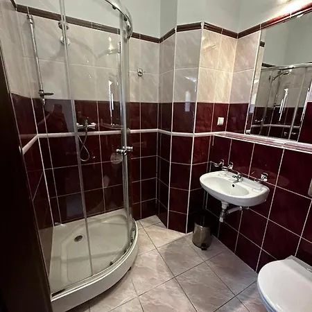 Hostel Bialoleka Premium - Free Parking & Wifi Warsaw