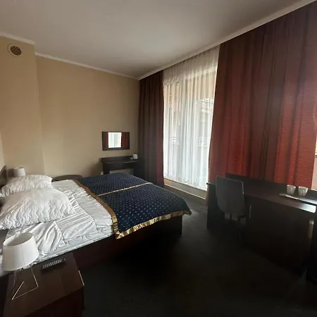 Hostel Bialoleka Premium - Free Parking & Wifi *